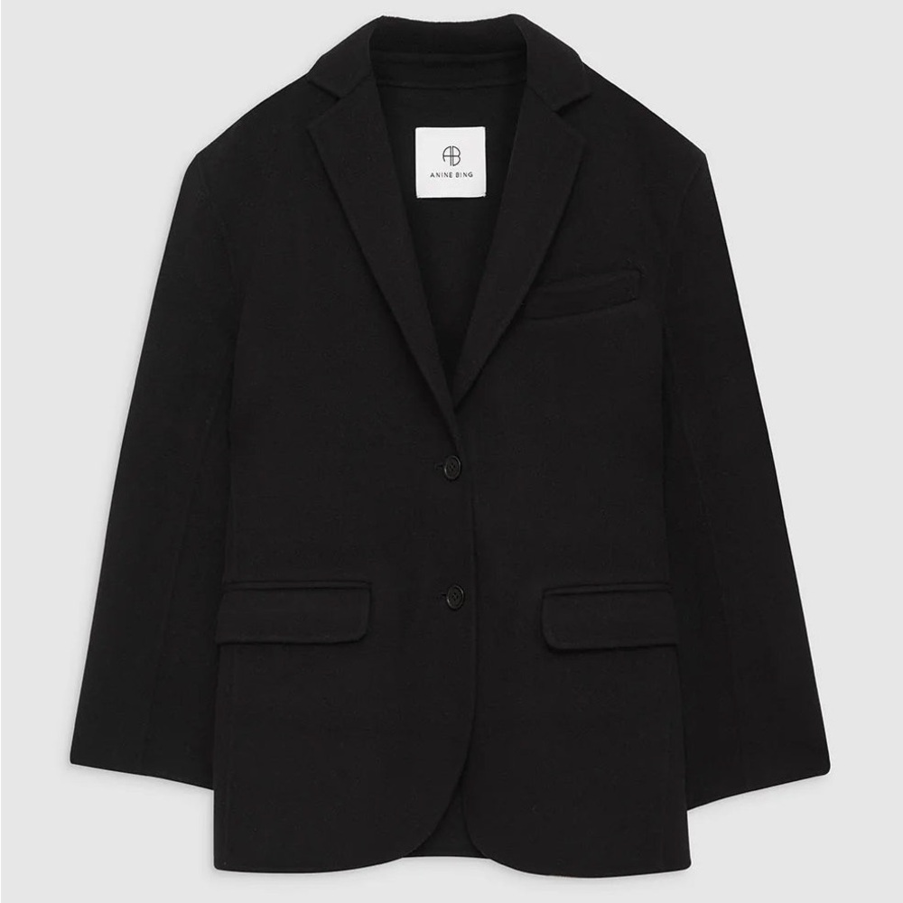Anine Bing Classic Black Apparel
90% Wool, 10% Cashmere